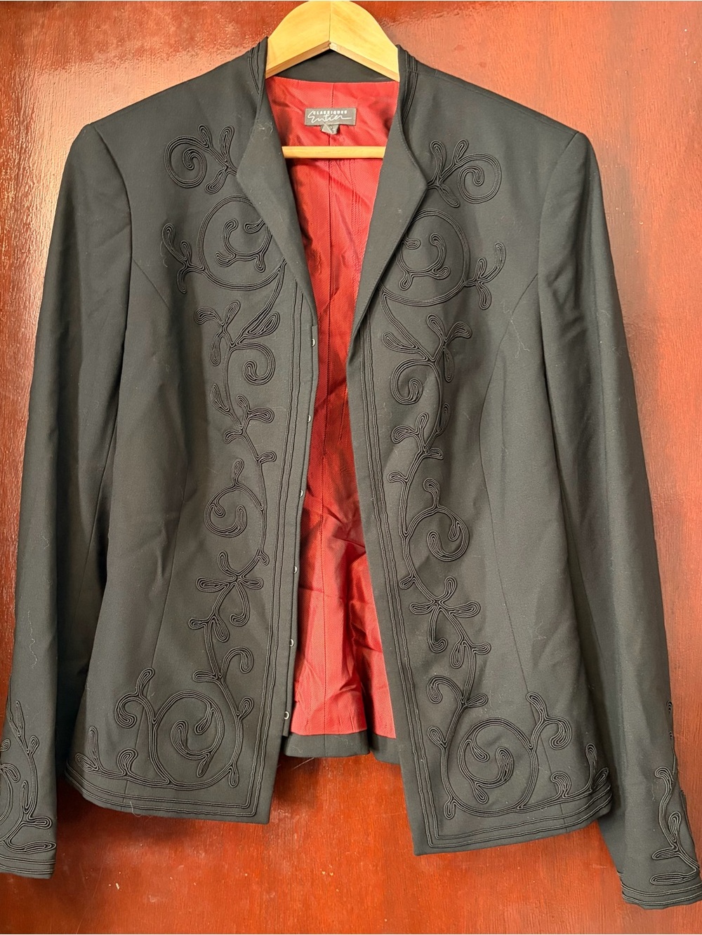 Classiques Entier Black Embroidered Open-Front Jacket with Red Lining